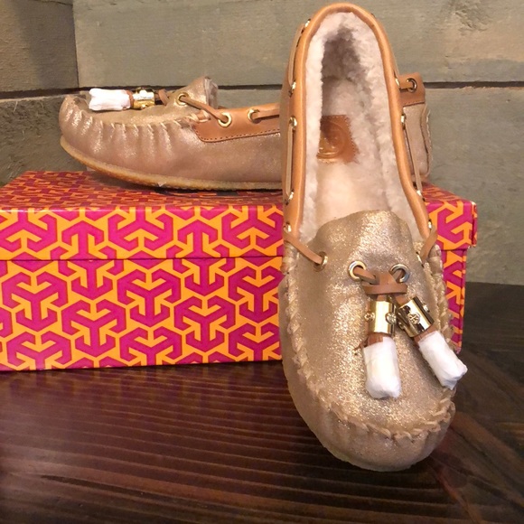 Tory Burch Shoes - Tory Burch Flats Shearling Dee Dee Slippers Gold
